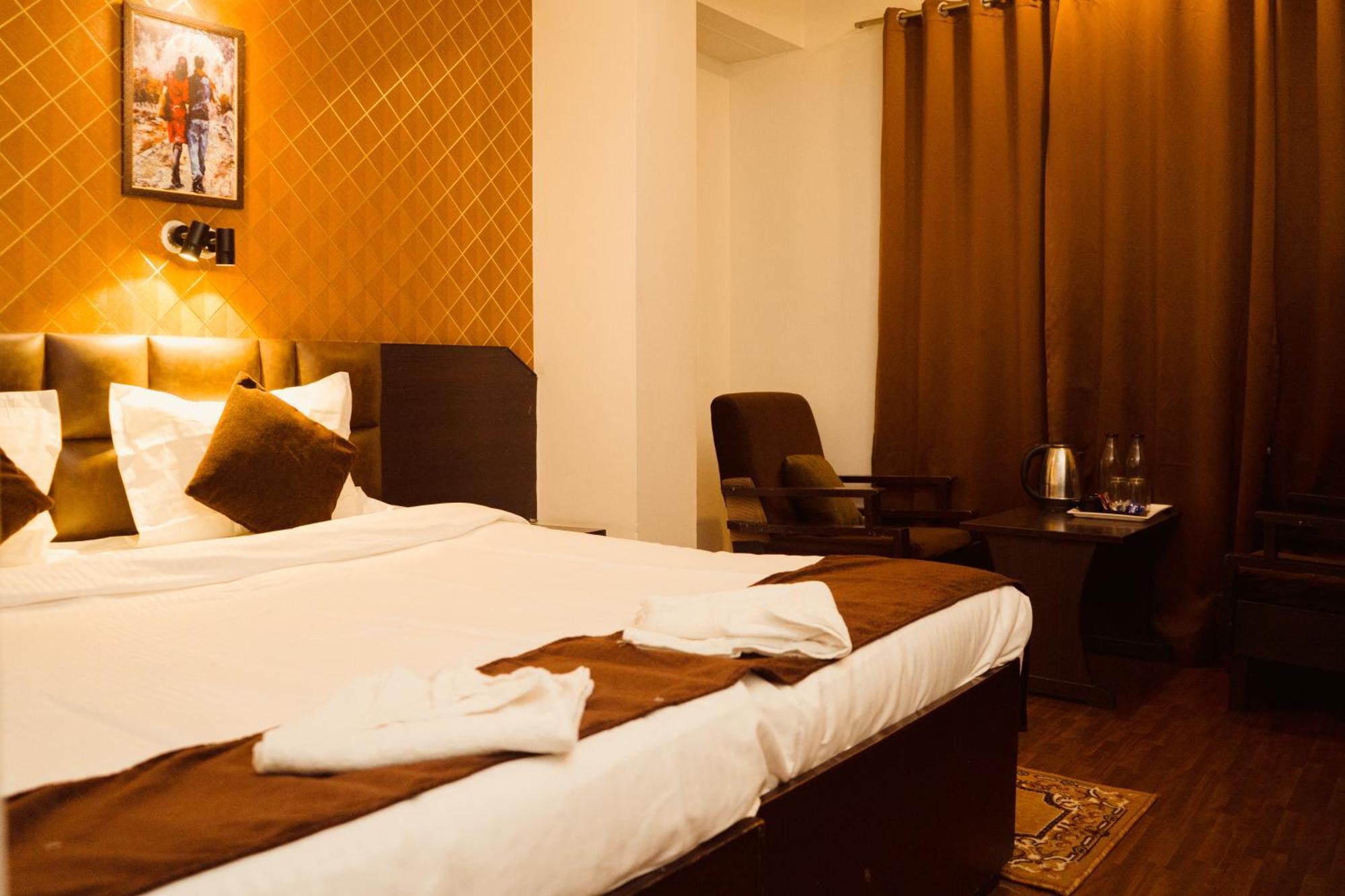 Hotel Siddhi Vinayak Regency, Mg Marg Gangtok Exterior photo