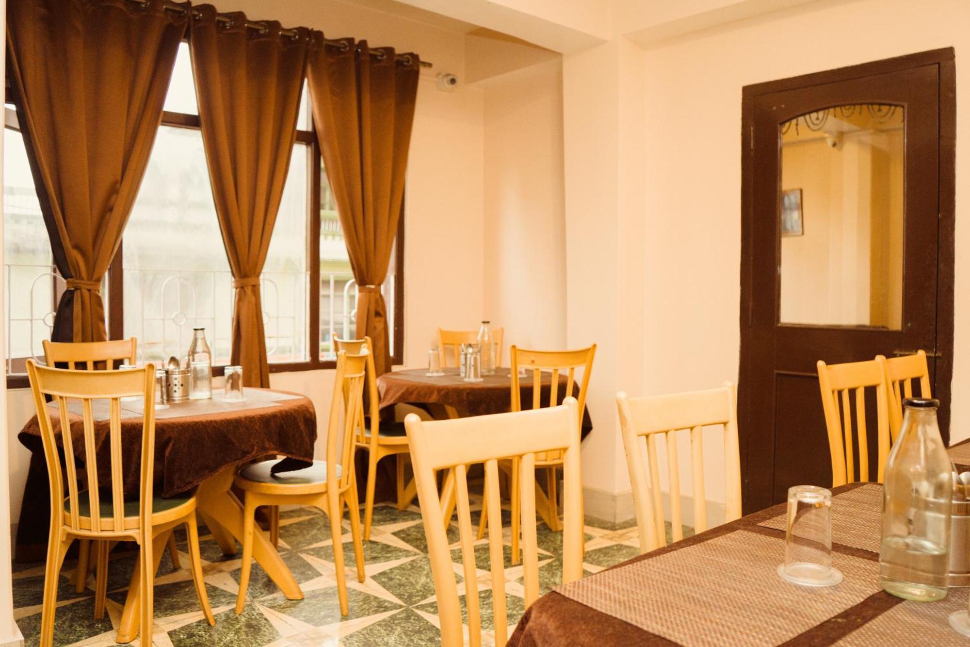 Hotel Siddhi Vinayak Regency, Mg Marg Gangtok Exterior photo